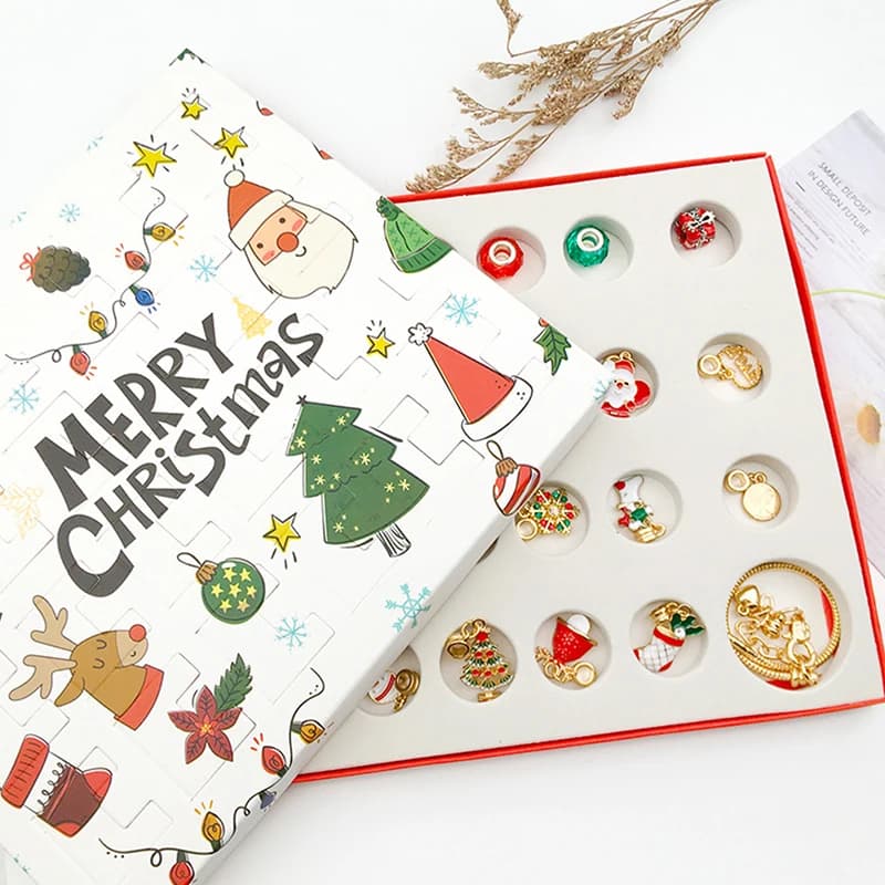 Holiday Charms - Kalendarz adwentowy DIY dla dzieci